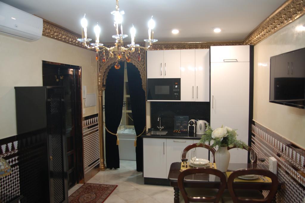 Luxury Apartment Plus Ultra Sevilla Bagian luar foto
