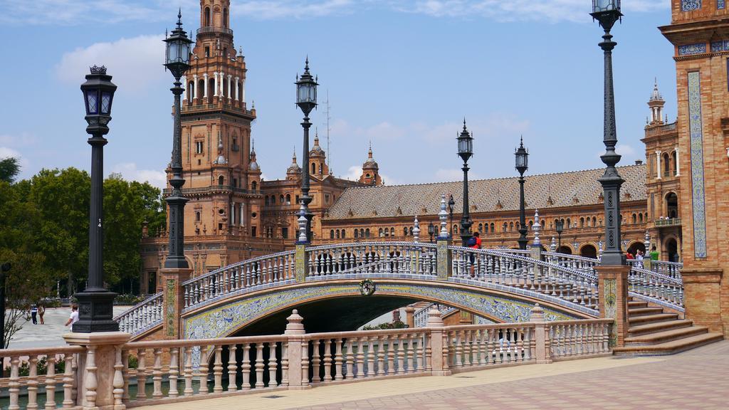 Luxury Apartment Plus Ultra Sevilla Bagian luar foto