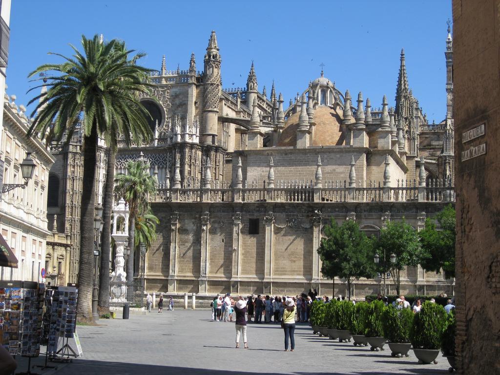 Luxury Apartment Plus Ultra Sevilla Bagian luar foto